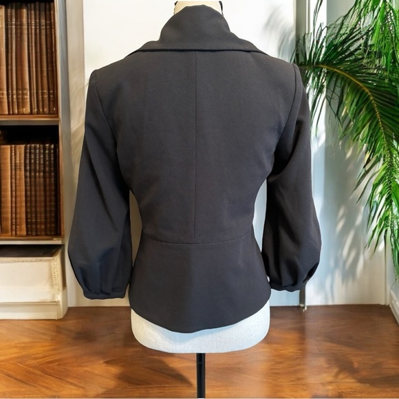 CAbi Black Fitted Button-Up Blazer - Size 2 - Picture 6 of 16